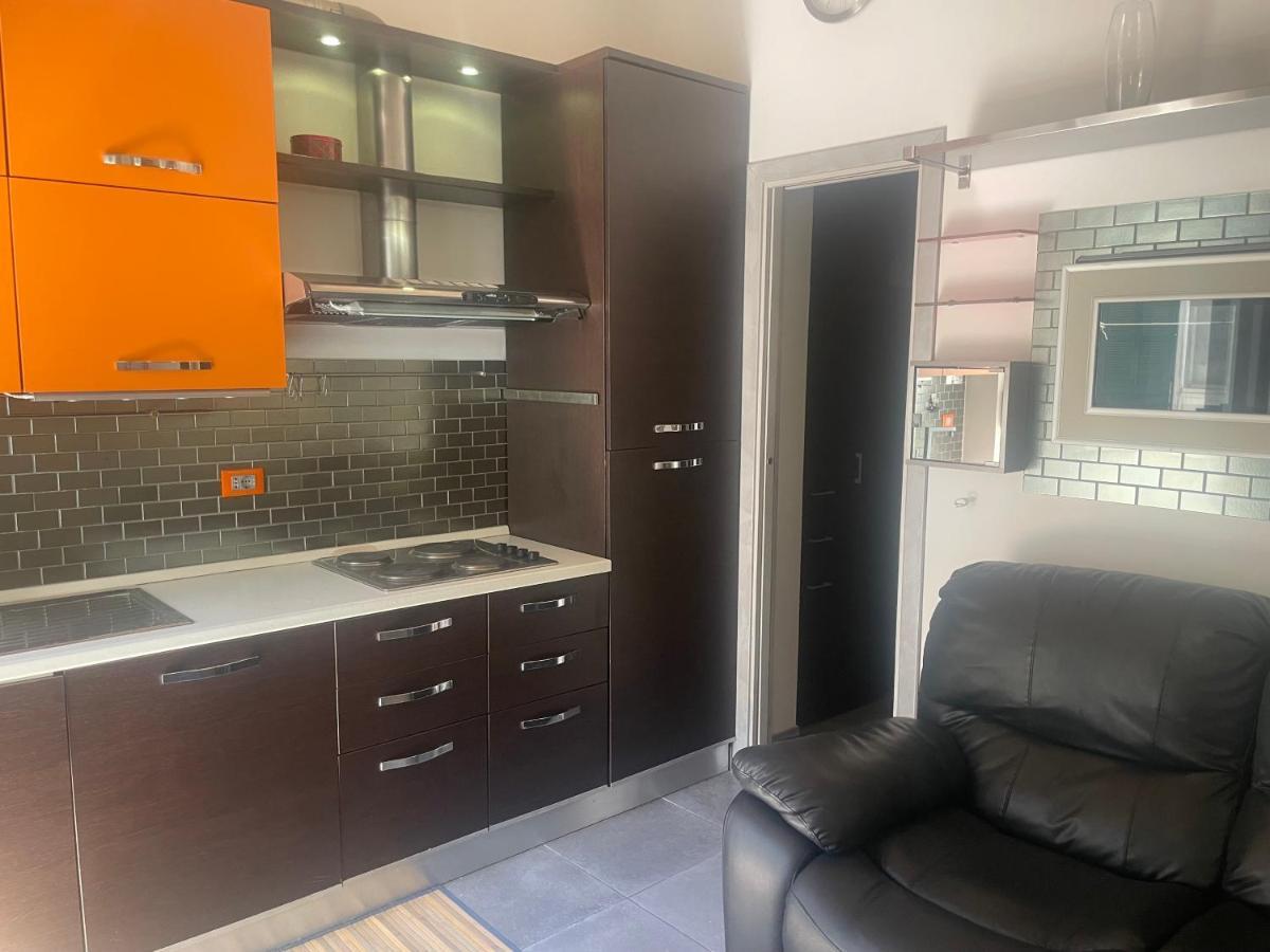 Be Your Home - Grazioso Monolocale Tra Porto E Stazione Civitavecchia Exterior photo
